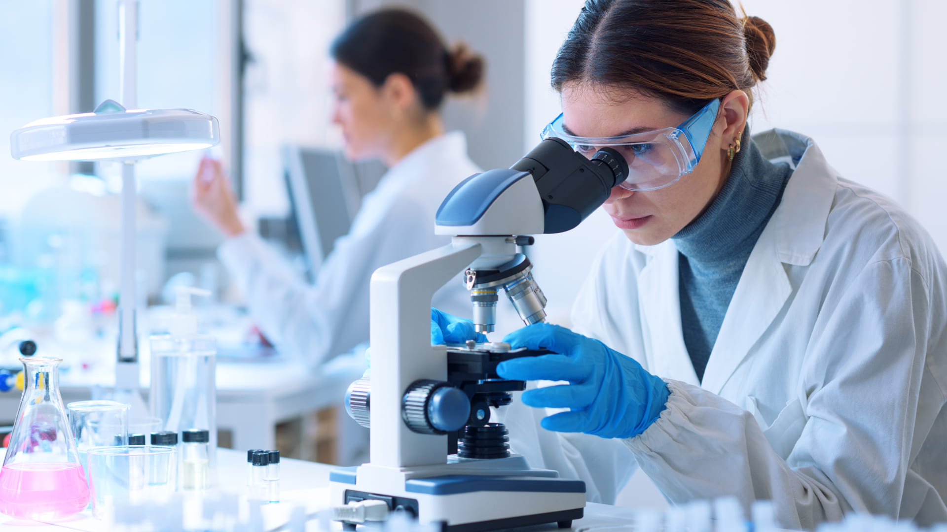 Boîte à gants pour la recherche en biologie et microbiologie